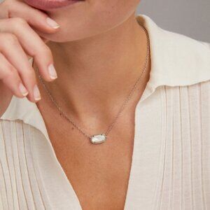 Elisa Silver Pendant Necklace in Ivory Mother-of-Pearl